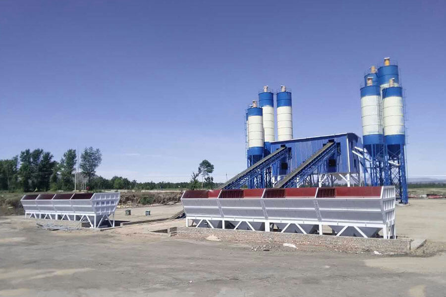 Indonesian customer concrete batching plant equipment working site-Henan Spark