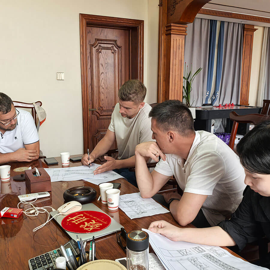 Concrete batching plant equipment manufacturer, customer signed a contract-Henan Spark
